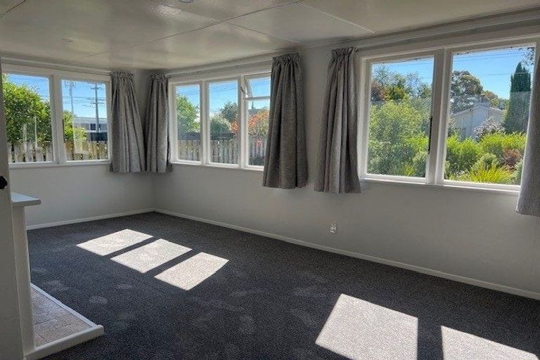 Photo of property in 163 East Street, Greytown, 5712