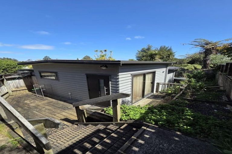 Photo of property in 19 Brunton Place, Glenfield, Auckland, 0629