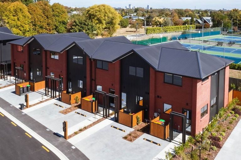 Photo of property in 3/12 Matata Place, Dallington, Christchurch, 8061