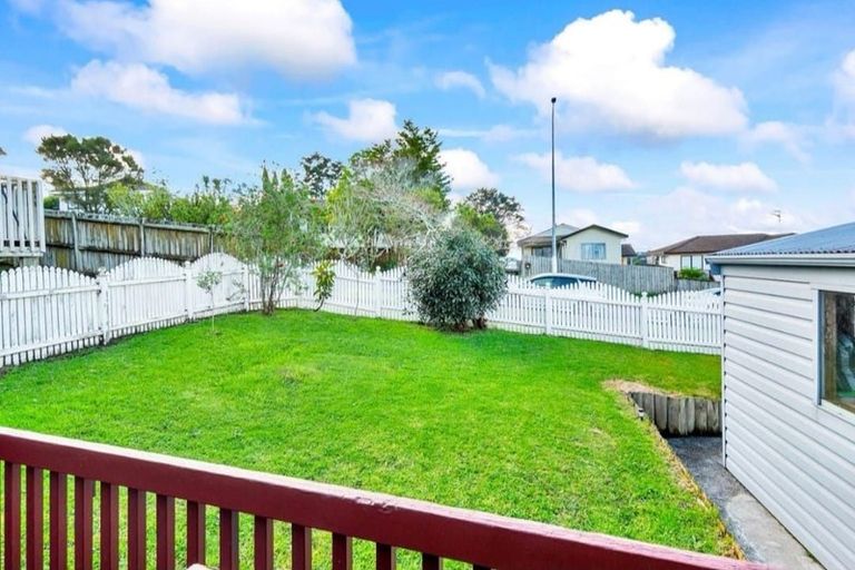 Photo of property in 206 Solar Road, Glen Eden, Auckland, 0602