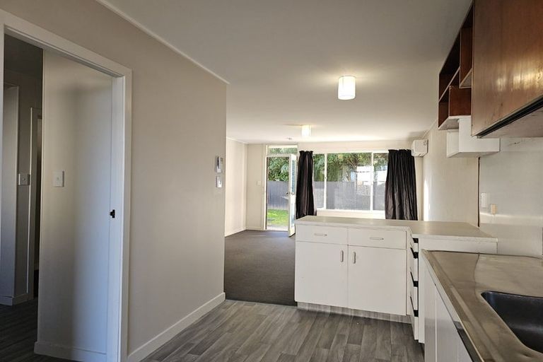 Photo of property in 3/35 Mana Esplanade, Paremata, Porirua, 5026