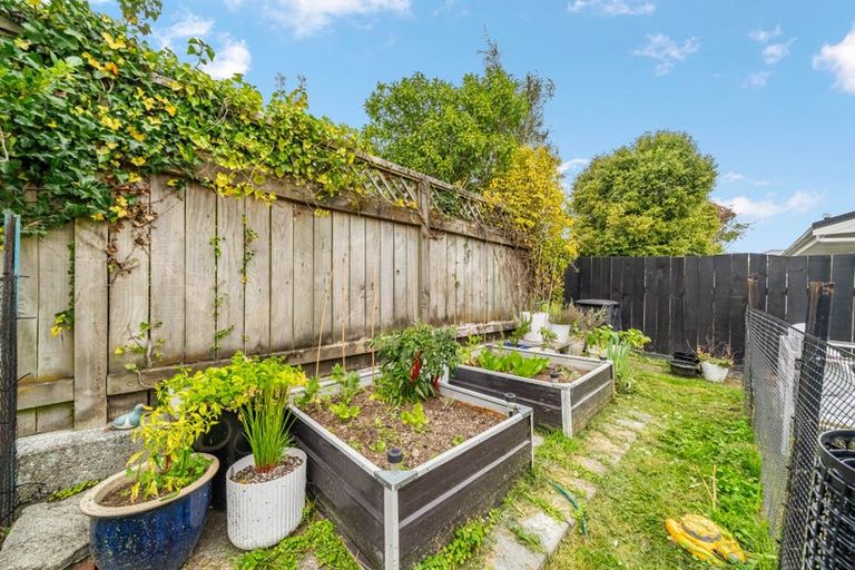 Photo of property in 18 Pempsey Street, Silverstream, Upper Hutt, 5019
