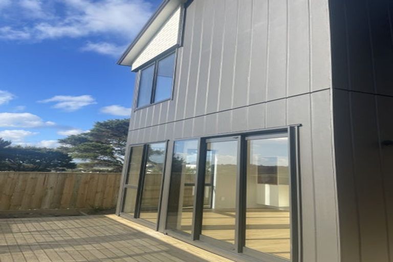 Photo of property in 46 Morus Road, Massey, Auckland, 0614