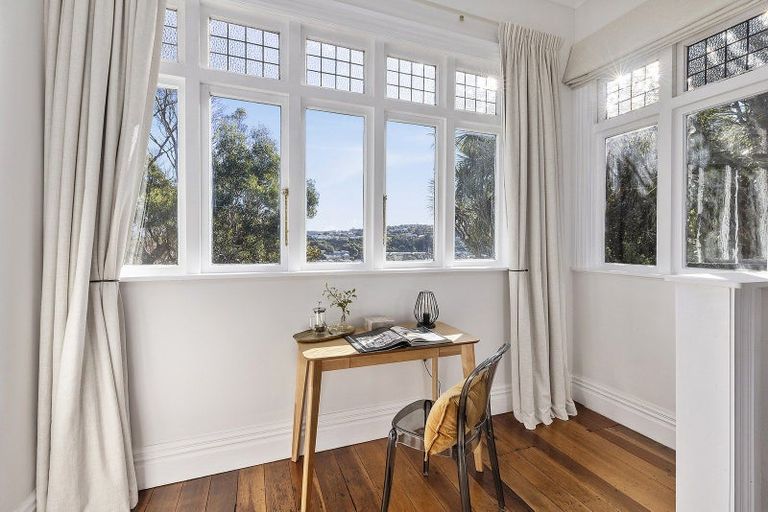 Photo of property in 11 Nevay Road, Miramar, Wellington, 6022