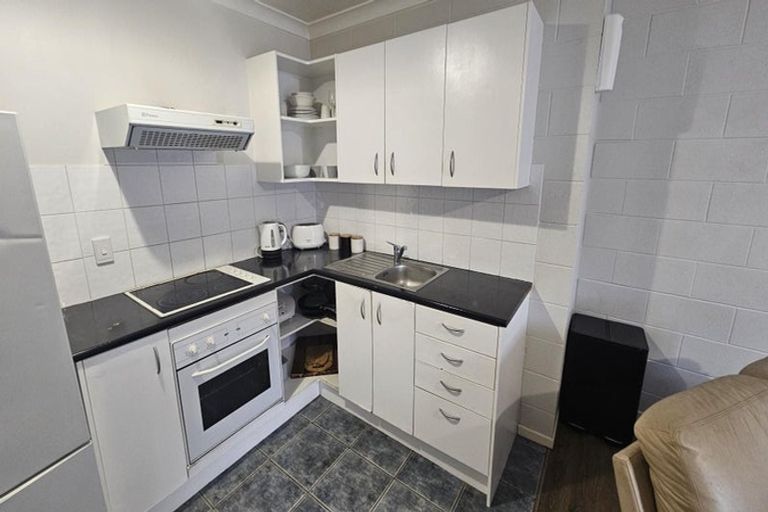 Photo of property in 1/57 Carrington Street, Lower Vogeltown, New Plymouth, 4310