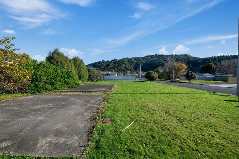 Photo of property in 2a - Kea Street, Fairy Springs, Rotorua, 3015