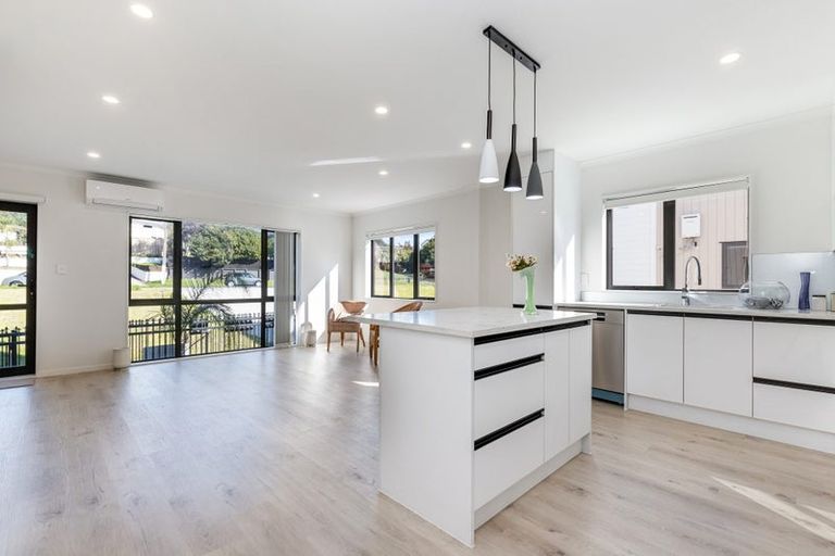 Photo of property in 64d Coxhead Road, Manurewa, Auckland, 2102