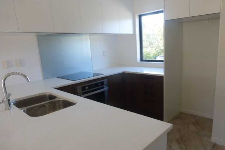 Photo of property in 1c Quincey Place, Massey, Auckland, 0614