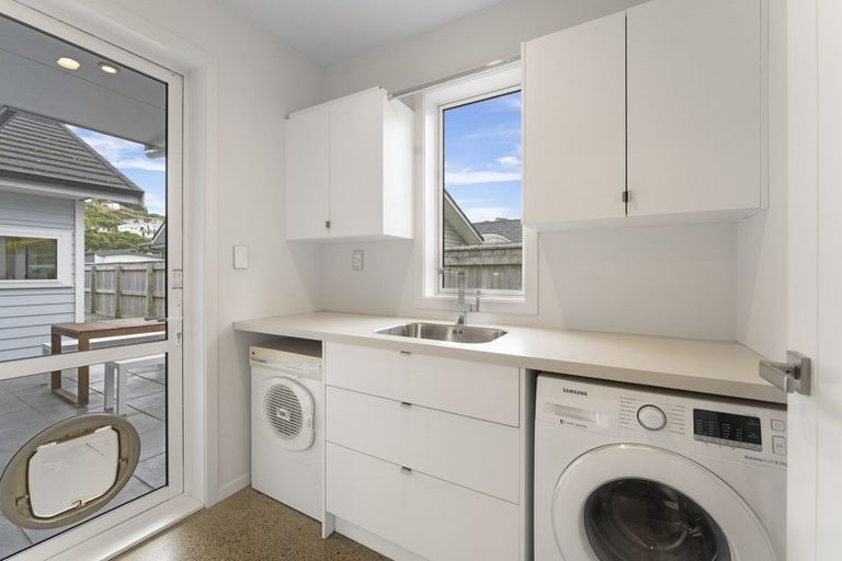 Photo of property in 46 Resolution Drive, Whitby, Porirua, 5024