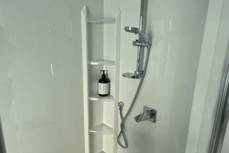 Photo of property in 4c Pohutukawa Street, Woburn, Lower Hutt, 5010