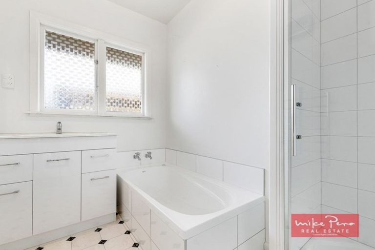 Photo of property in 646 Springs Road, Prebbleton, 7604