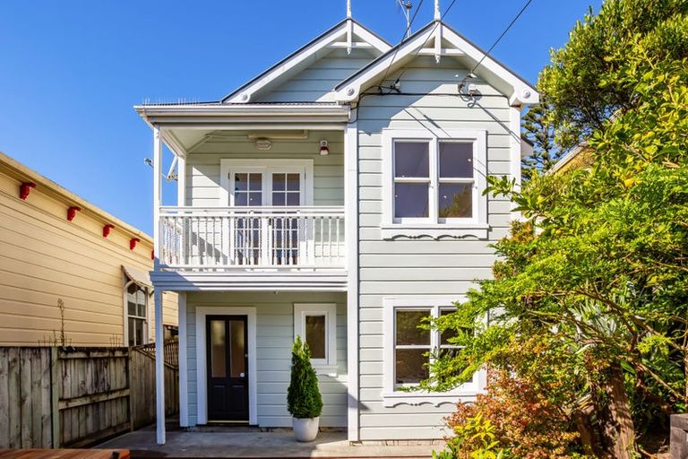 Photo of property in 159a Hanson Street, Newtown, Wellington, 6021