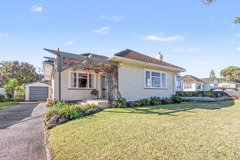 Photo of property in 14 Toi Street, Tawhero, Whanganui, 4501