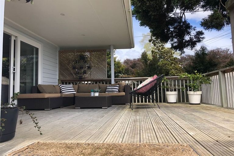 Photo of property in 1/84 Rosier Road, Glen Eden, Auckland, 0602