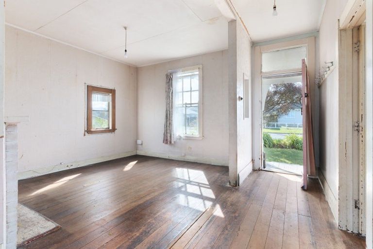 Photo of property in 28 Railway Crescent, Masterton, 5810