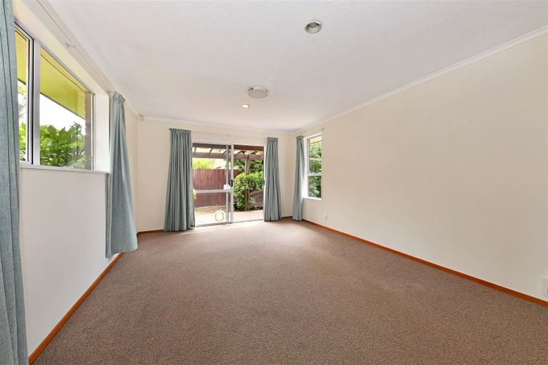 Photo of property in 23 Ben Nevis Drive, Broomfield, Christchurch, 8042