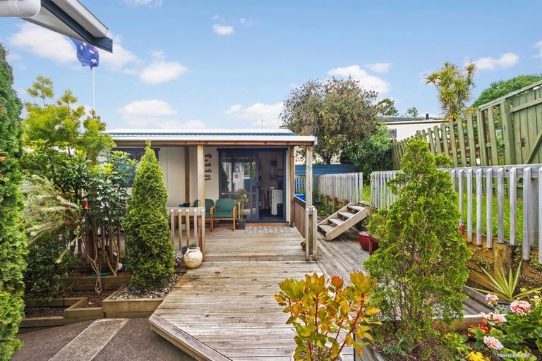 Photo of property in 1 Pauline Place, Bucklands Beach, Auckland, 2014