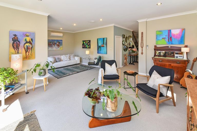 Photo of property in 4 Trecarne Street, Karaka, Papakura, 2113