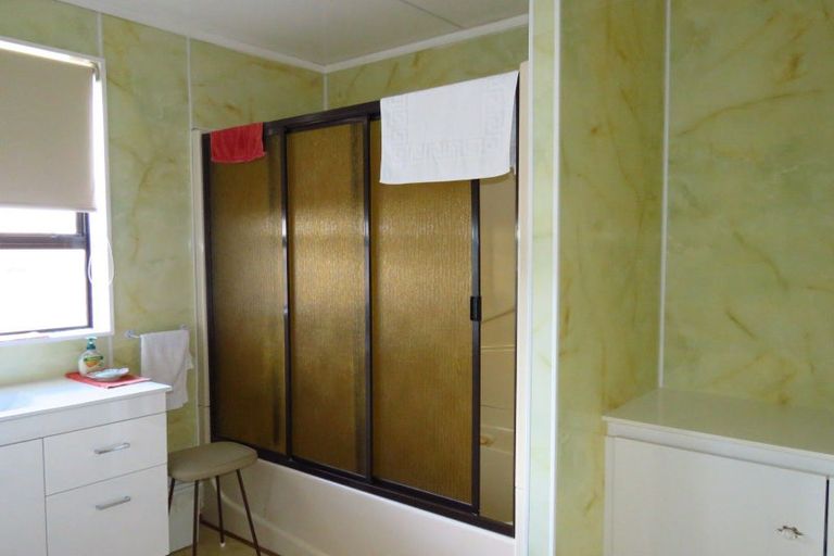 Photo of property in 125b Queen Street, Westport, 7825