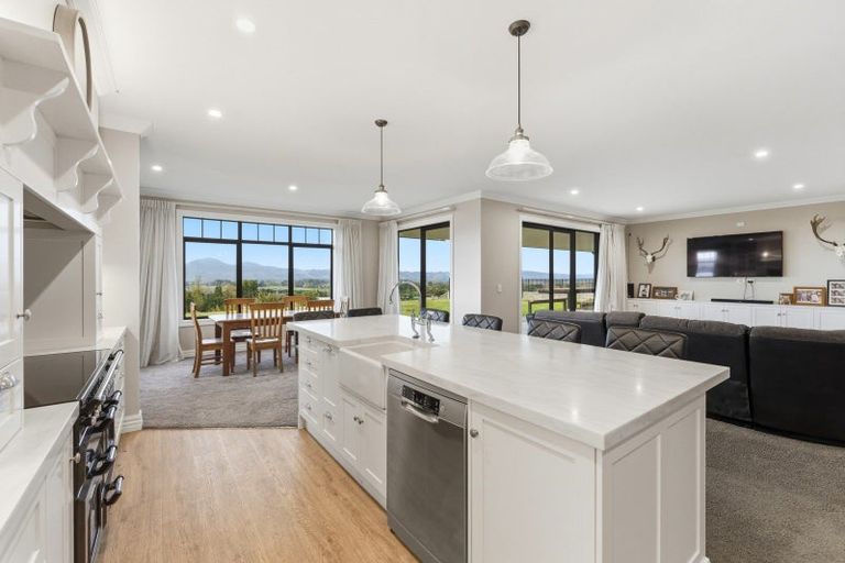 Photo of property in 60 Tirohanga Road, North Taieri, Mosgiel, 9092
