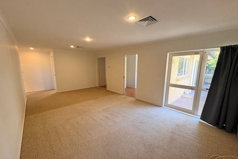 Photo of property in 28 Arataki Road, Havelock North, 4130