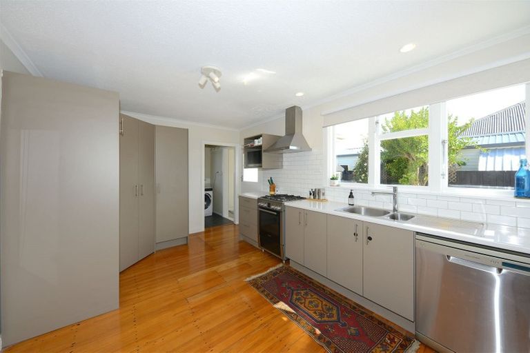 Photo of property in 176 Cashmere Road, Hoon Hay, Christchurch, 8025