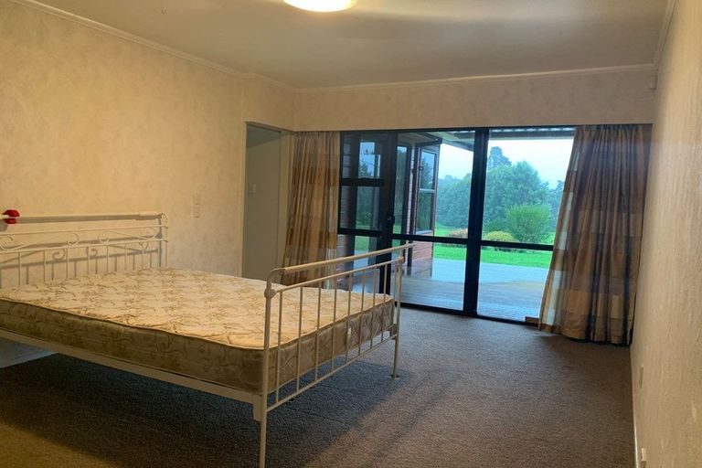 Photo of property in 16 Sinton Road, Hobsonville, Auckland, 0618