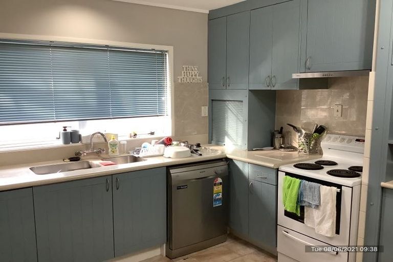 Photo of property in 40 Priestley Drive, Bucklands Beach, Auckland, 2014