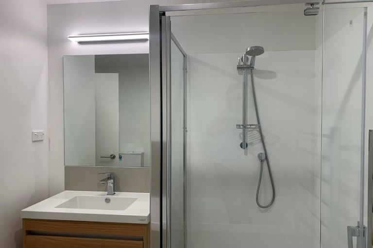 Photo of property in 35 Peihana Road, Hobsonville, Auckland, 0616