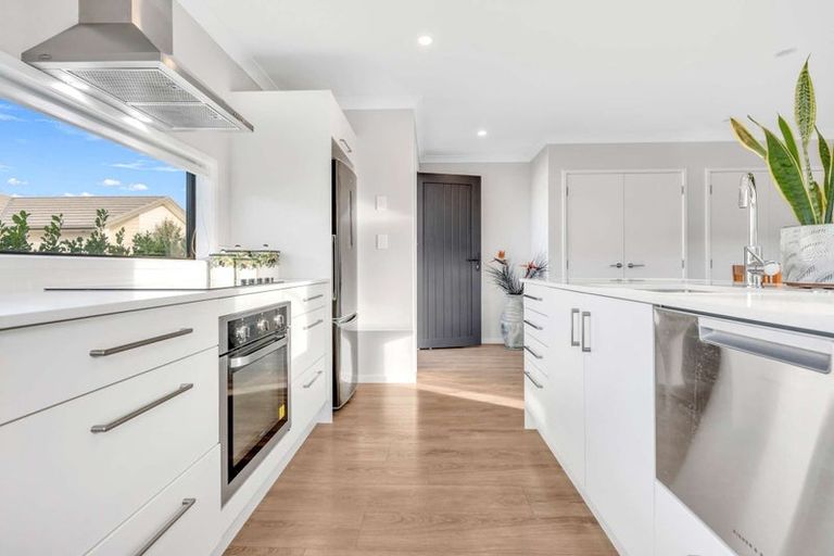 Photo of property in 6 Pakati Lane, Papamoa, 3118