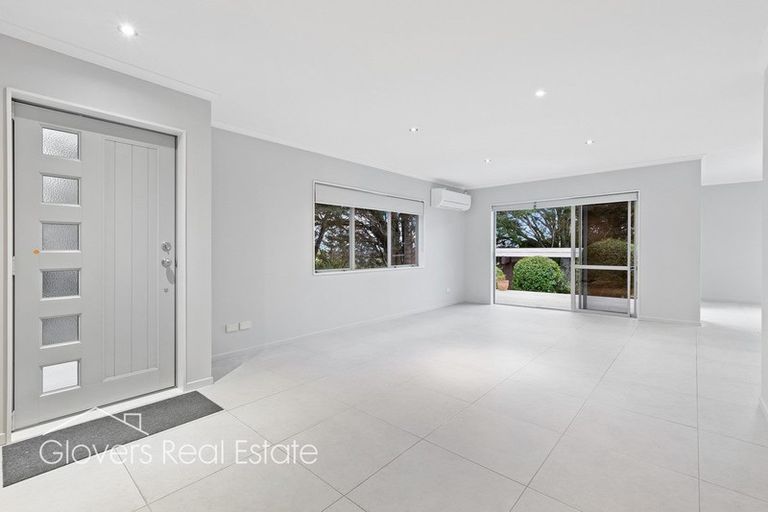 Photo of property in 6a Ava Avenue, Titirangi, Auckland, 0604