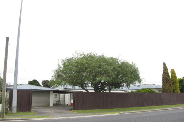 Photo of property in 81 Manuroa Road, Takanini, 2112