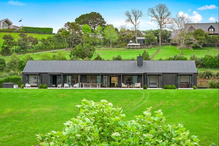 Photo of property in 7 Tamahunga Drive, Matakana, Warkworth, 0985