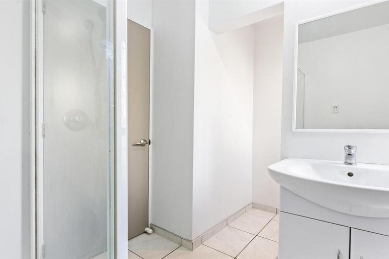 Photo of property in 1/18 George Street, Riccarton, Christchurch, 8041