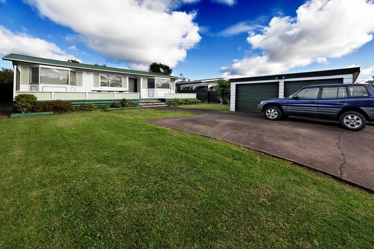 Photo of property in 126 Pooks Road, Ranui, Auckland, 0612