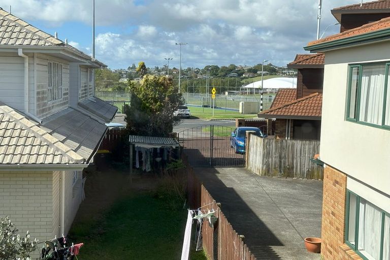 Photo of property in 216 Bucklands Road, Bucklands Beach, Auckland, 2012