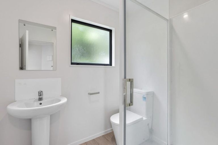 Photo of property in 17 Keegan Drive, Massey, Auckland, 0614