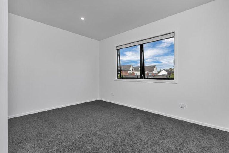 Photo of property in 7/19 Milton Road, Orewa, 0931