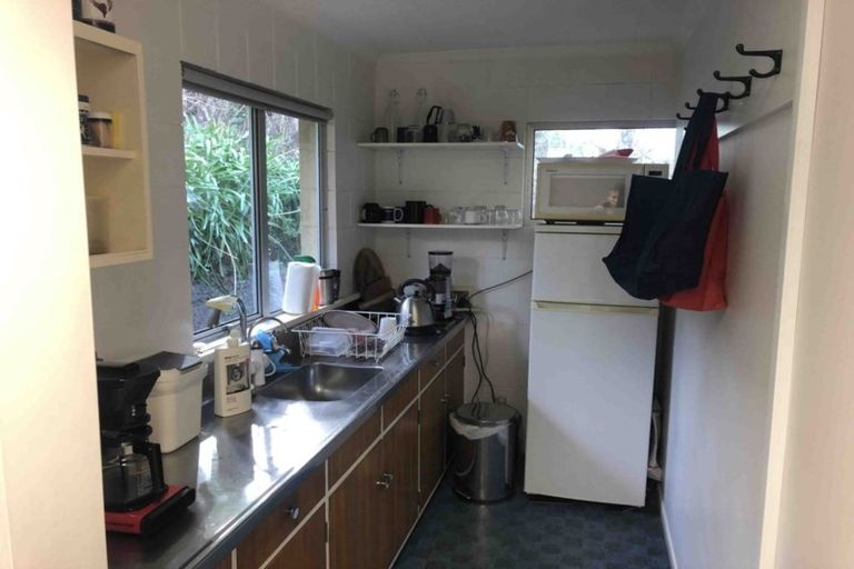 Photo of property in 100 Liardet Street, New Plymouth, 4310