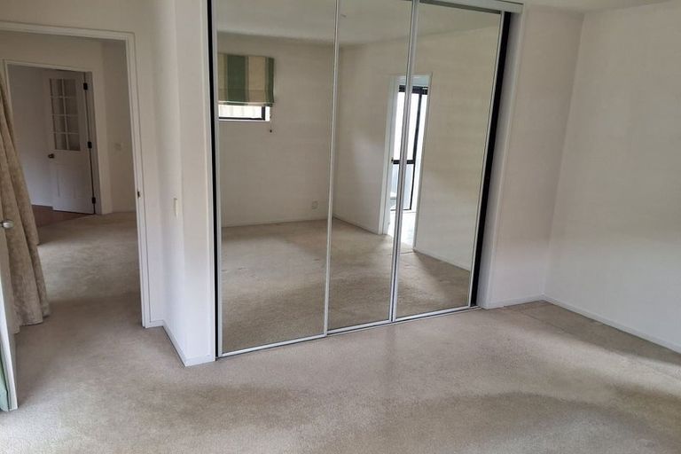 Photo of property in 53 Golfland Drive, Golflands, Auckland, 2013