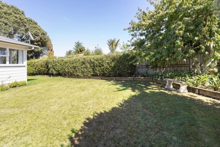 Photo of property in 2 Saint Johns Avenue, Tuakau, 2121