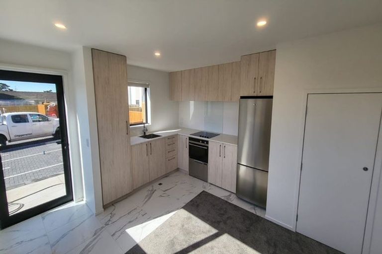 Photo of property in 1/137 Tirimoana Road, Te Atatu South, Auckland, 0602