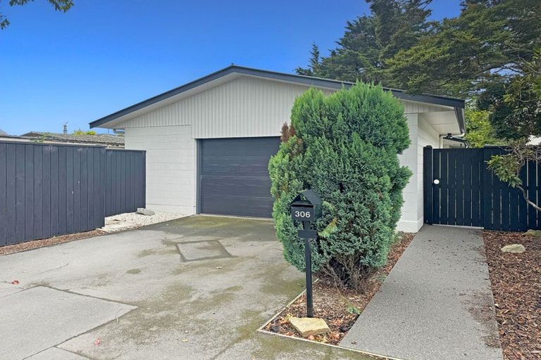 Photo of property in 306 Waimairi Road, Ilam, Christchurch, 8041
