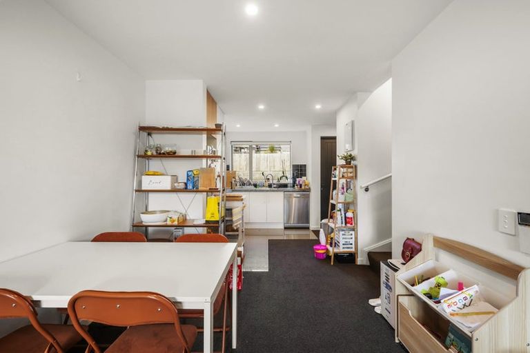 Photo of property in 8/24 Princess Terrace, Newtown, Wellington, 6021