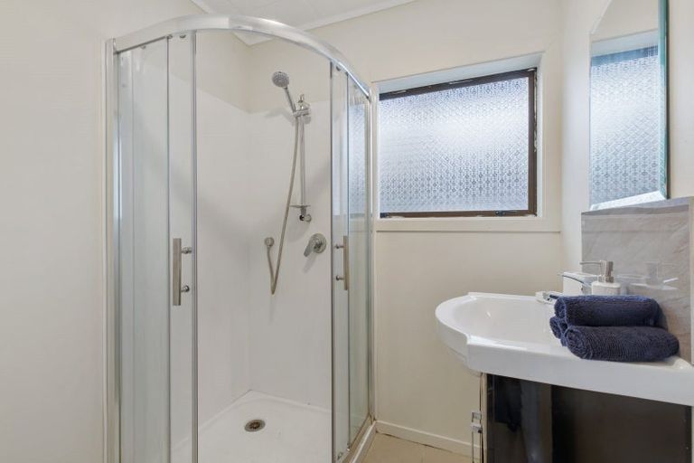 Photo of property in 2/25 Margaret Road, Papatoetoe, Auckland, 2025