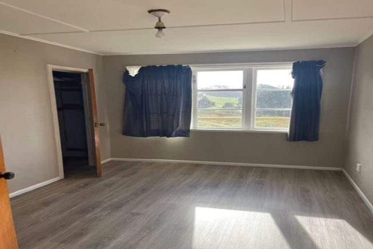 Photo of property in 354 Paparata Road, Bombay, 2675