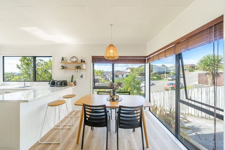 Photo of property in 1/150 Tirohanga Road, Tirohanga, Lower Hutt, 5010