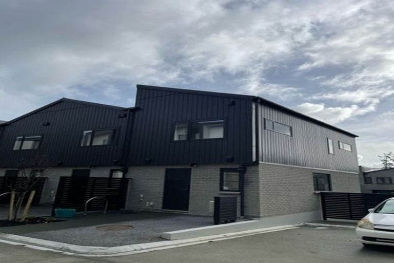 Photo of property in 27/28 Westgate Drive, Westgate, Auckland, 0614