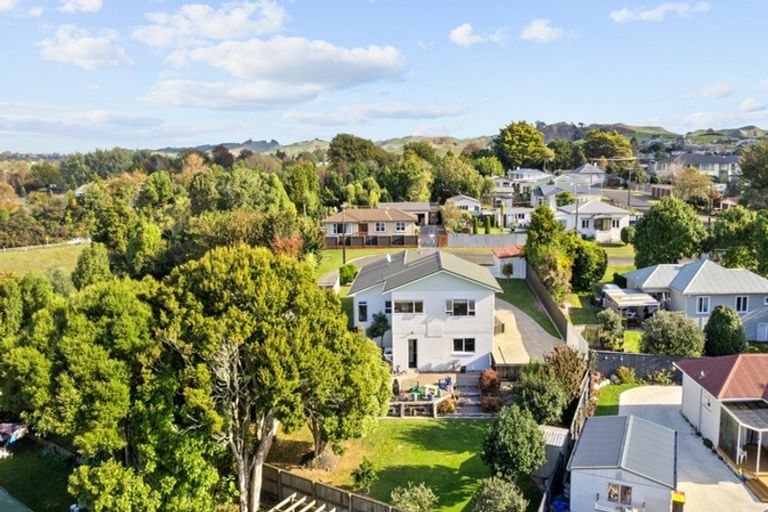 Photo of property in 13 County Place, Tirau, 3410