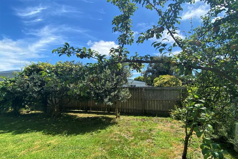 Photo of property in 1 Totara Street, Waiuku, 2123